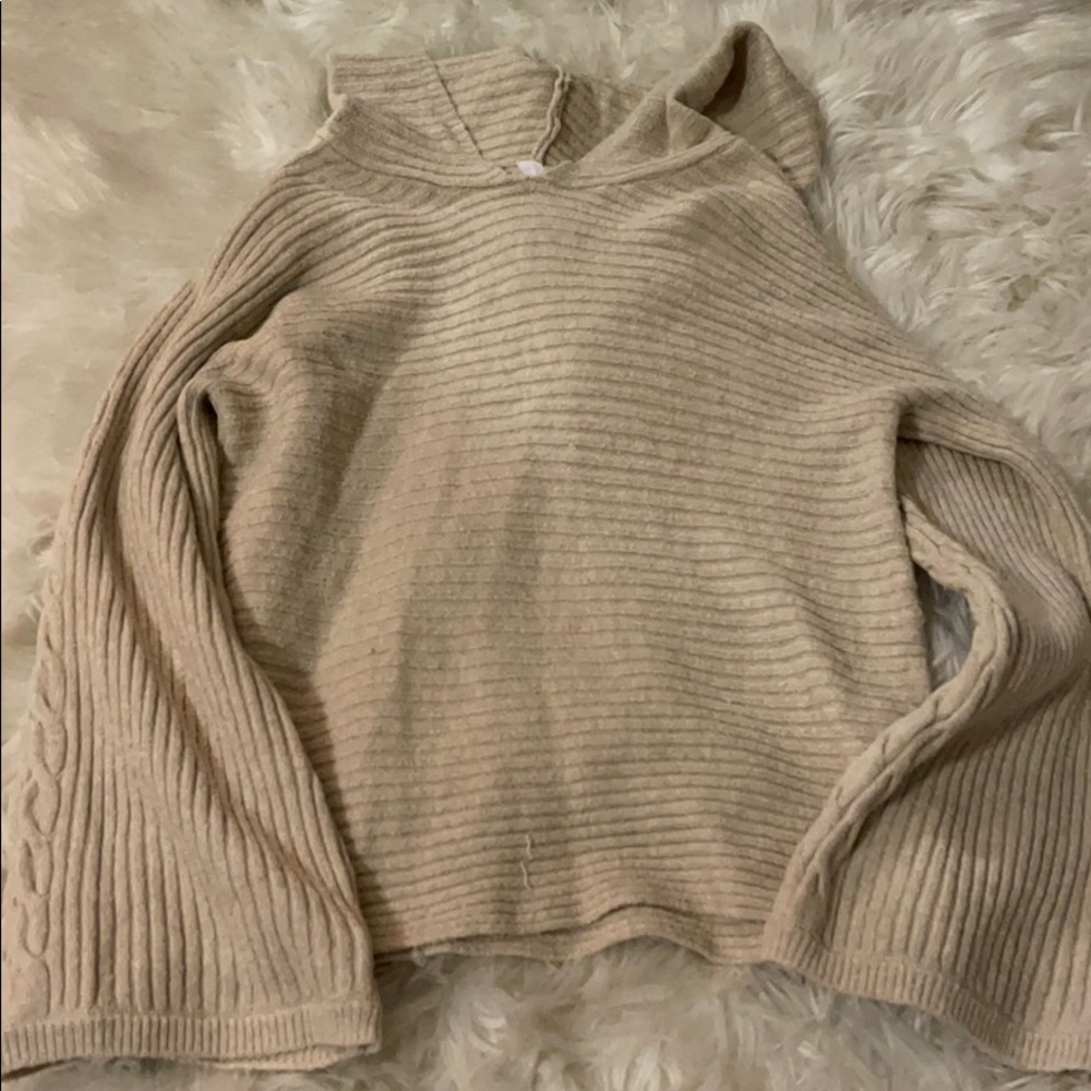 sweater/hoodie
